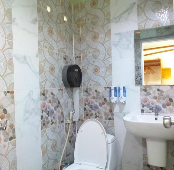 プールの見えるスーペリアルーム, The Ford Sunset Beach Resort