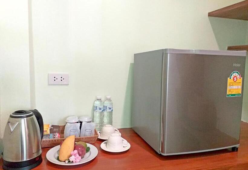 Номер Deluxe, The Ford Sunset Beach Resort