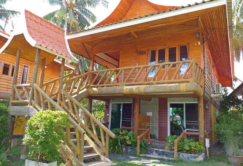 Семейный Номер, The Ford Sunset Beach Resort