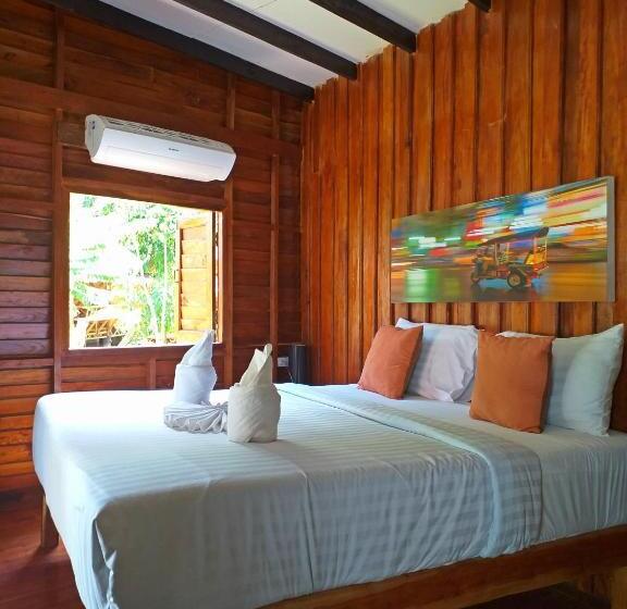 Семейное Бунгало, The Ford Sunset Beach Resort