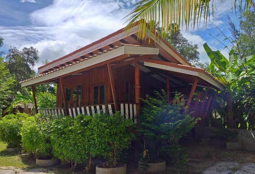 家族用バンガロー, The Ford Sunset Beach Resort