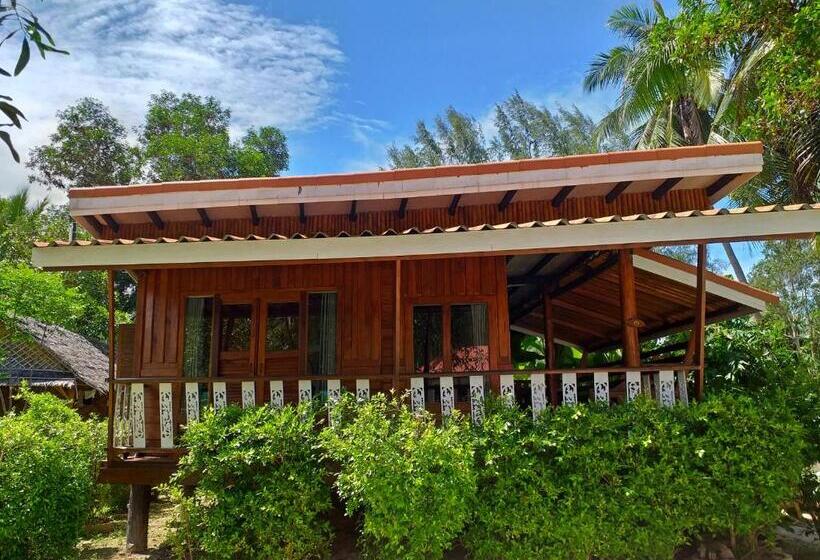 家族用バンガロー, The Ford Sunset Beach Resort