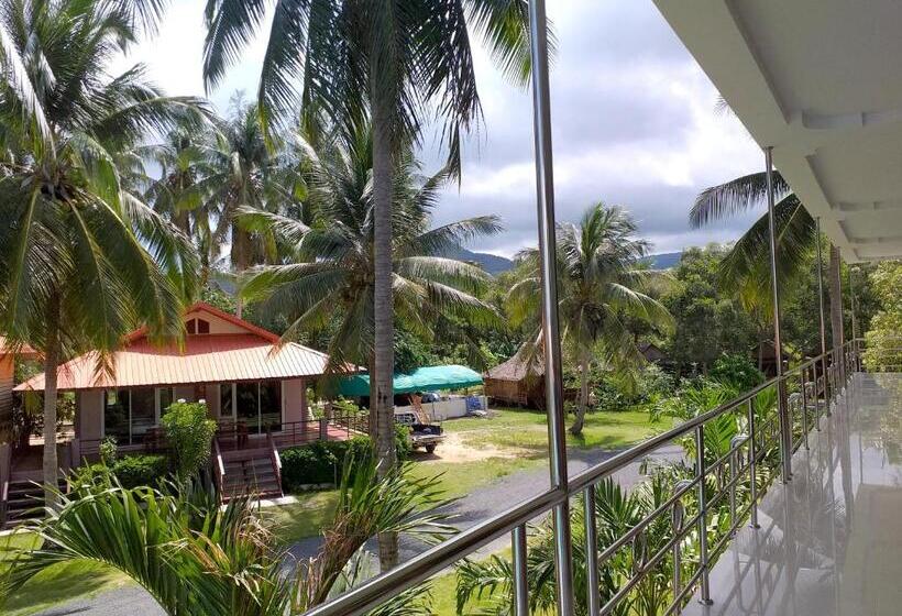 Номер Deluxe с Балконом, The Ford Sunset Beach Resort