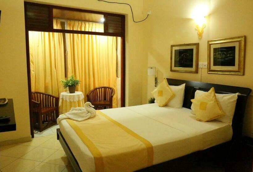 חדר דלוקס, Fort Thari Inn