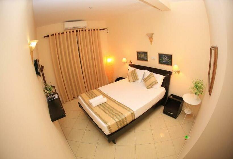 חדר דלוקס, Fort Thari Inn