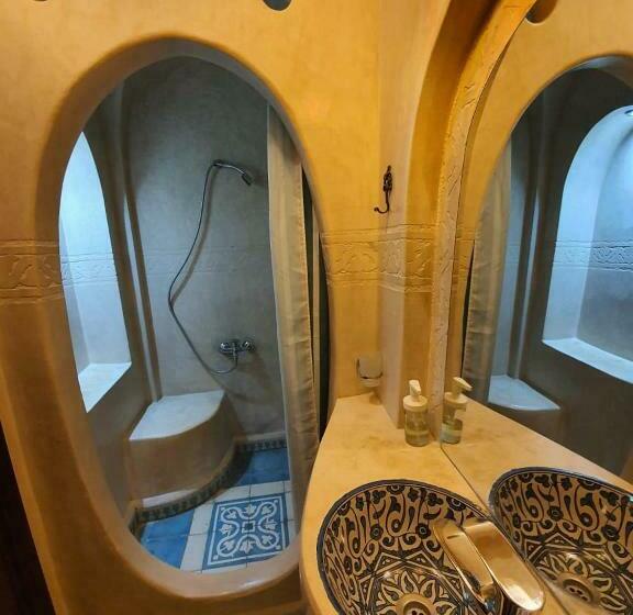 סוויטת ג'וניור נוף הרים, Riad Gharnata