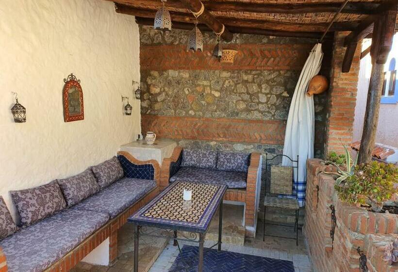 סוויטת ג'וניור נוף הרים, Riad Gharnata