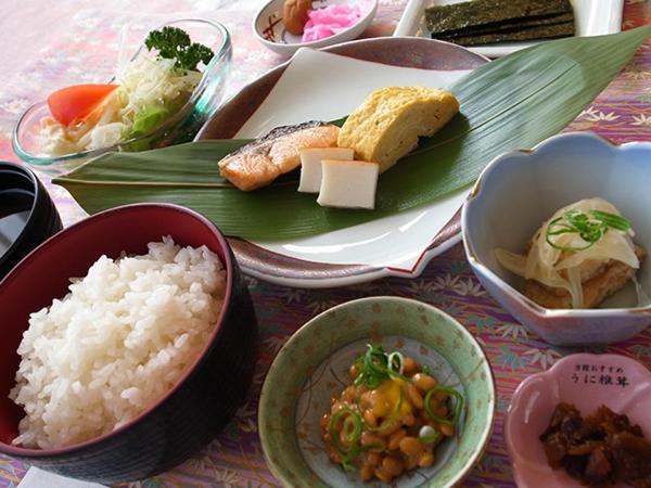 חדר סטנדרטי לארבעה עם חדר אמבטיה משותף, Sunrise Awaji