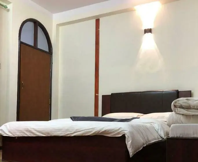 اتاق لوکس, Hello Ktm Hostel