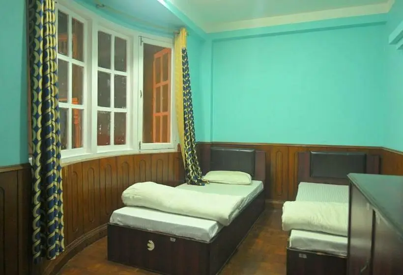 اتاق اکونومی, Hello Ktm Hostel