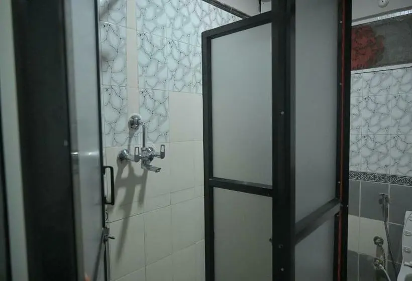 اتاق اکونومی, Hello Ktm Hostel