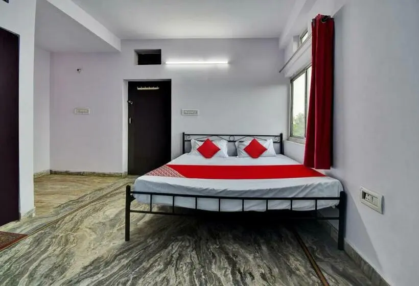 Chambre Triple Classique, Hm & Restaurant