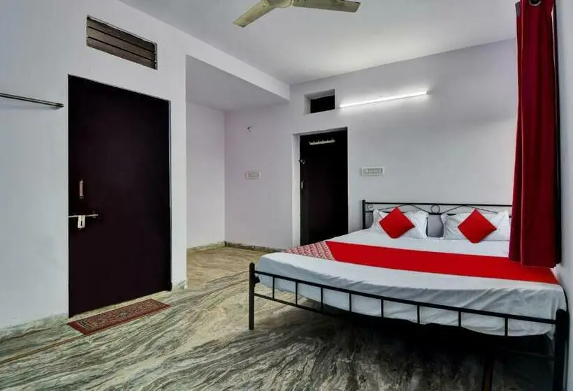 Chambre Triple Classique, Hm & Restaurant