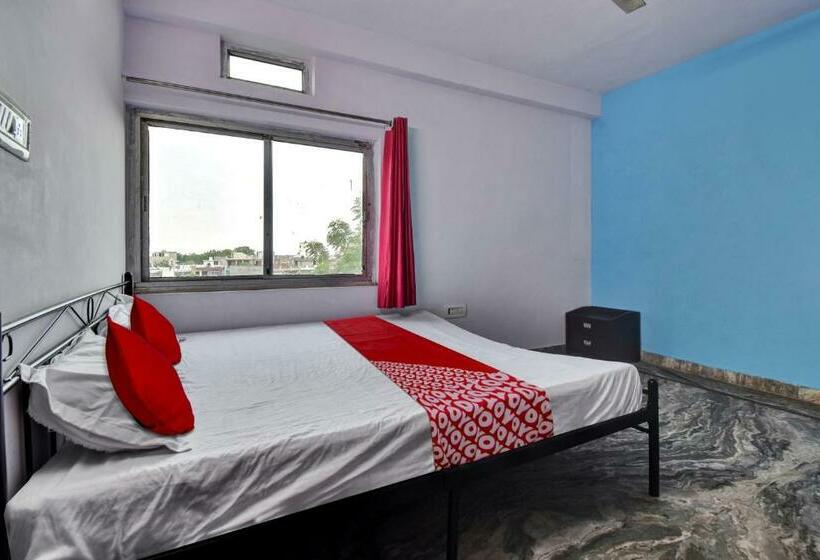 غرفة كلاسيكية ثلاثية, Hm & Restaurant