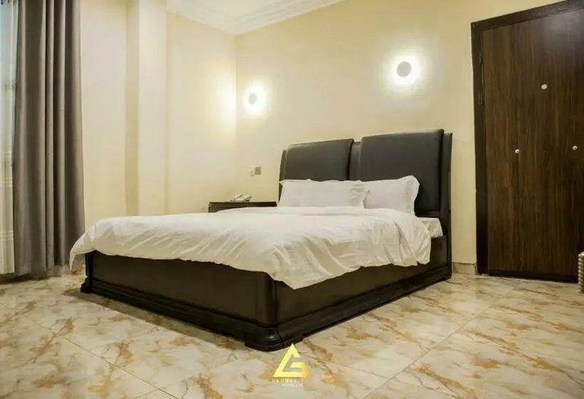 Superior-huone, George Vee Hotel Ltd