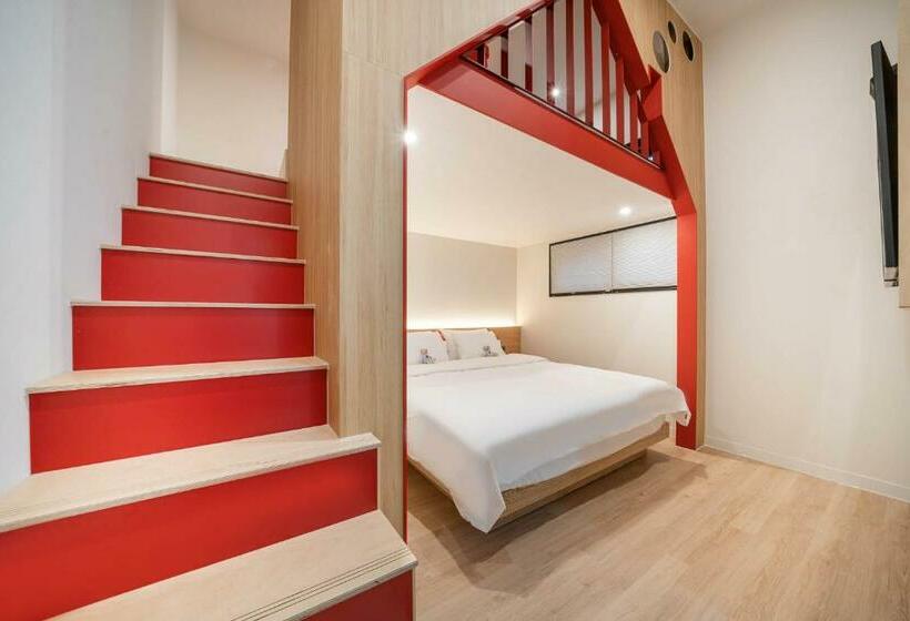سوئیت با تخت بزرگ, Kids Hotel Sangsang Play