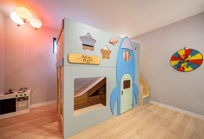 디럭스 룸, Kids Hotel Sangsang Play