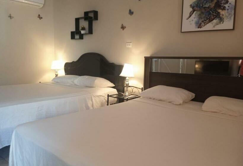 غرفة قياسية مزوَّدة بتراس, Residencial Derosas