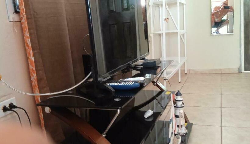 غرفة قياسية مزوَّدة بتراس, Residencial Derosas