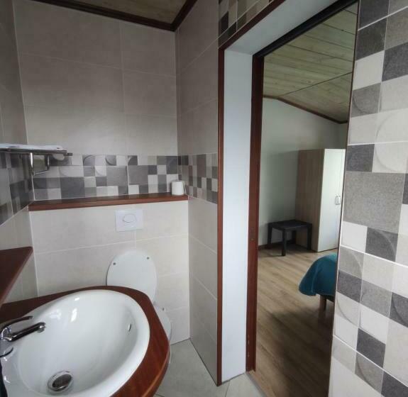 Chambre Standard Vue Piscine, Villa Grondin