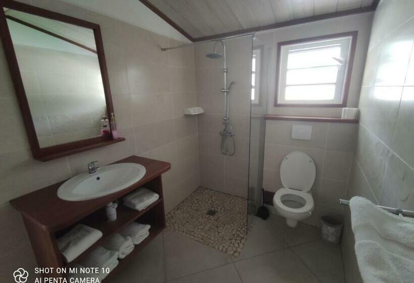 Chambre Quadruple Standard, Villa Grondin