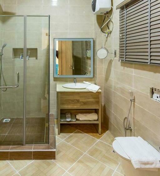 سوییت اجرایی, Hera