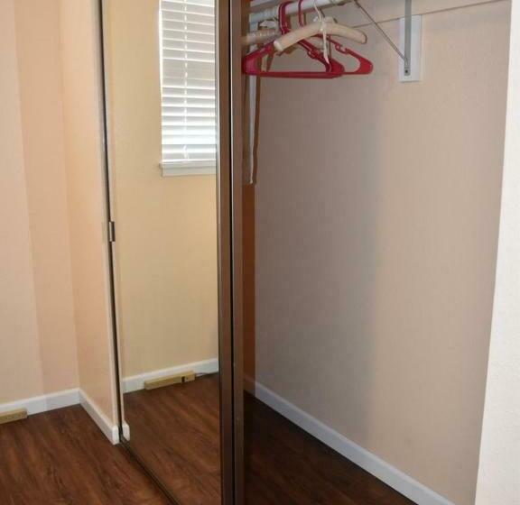 オーシャンビュースタンダードルーム, Mailan Hale Hostel