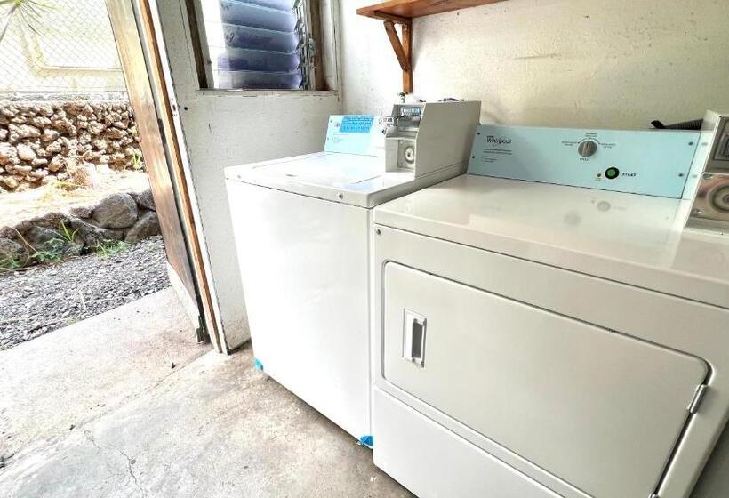 バス共有のスタンダードルーム, Mailan Hale Hostel