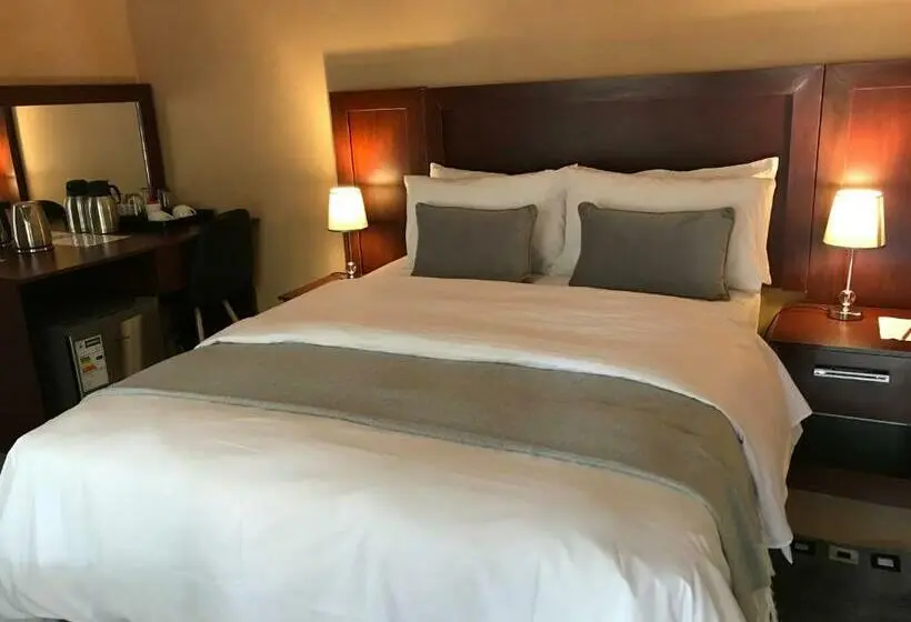 اتاق لوکس با تخت بزرگ, Mlk B&b
