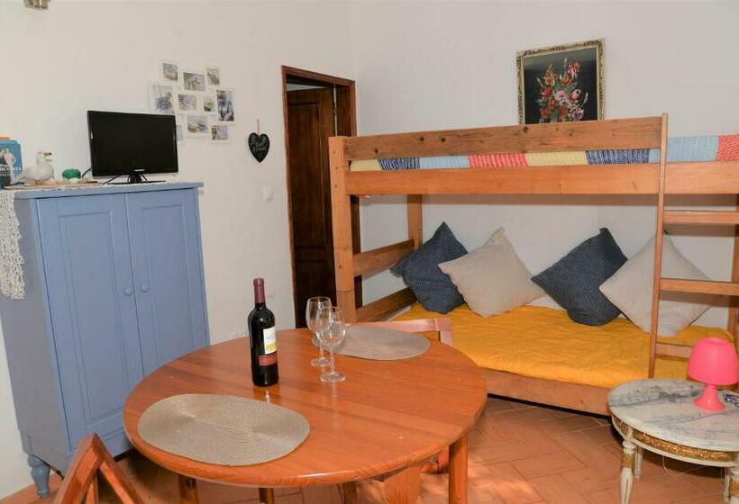 １ベッドルームハウス, Quinta Infantes De Santa Maria