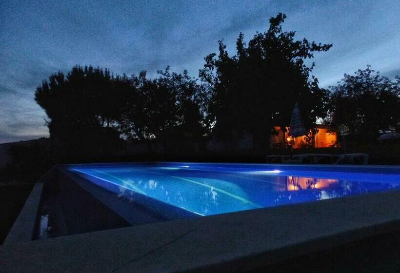 １ベッドルームハウス, Quinta Infantes De Santa Maria