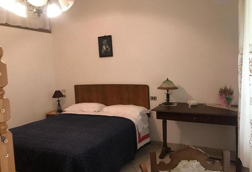 חדר סטנדרט לארבעה, Residence Amici Del Sorriso