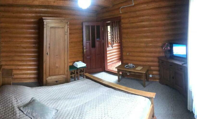 חדר סטנדרט, Lisova Kazka