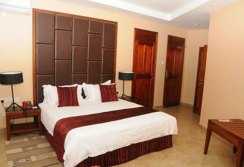 سوییت جونیور, Igongo Country Hotel & Cultural Centre