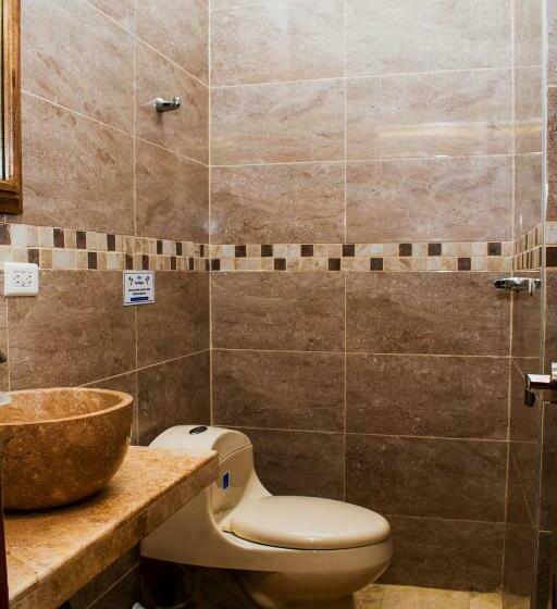 غرفة قياسية, Isla Mágica