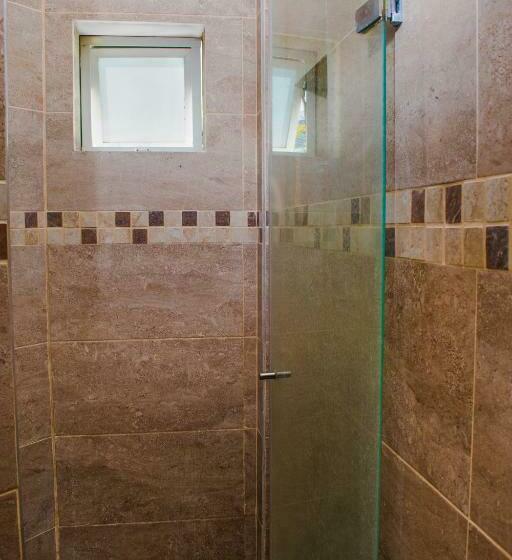 غرفة كلاسيكية رباعية, Isla Mágica