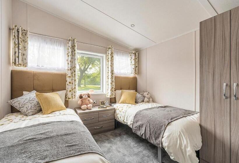 منزل 4 غرف نوم, Ogwen Bank Caravan And Lodge Park