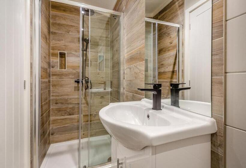 منزل غرفتين نوم, Ogwen Bank Caravan And Lodge Park