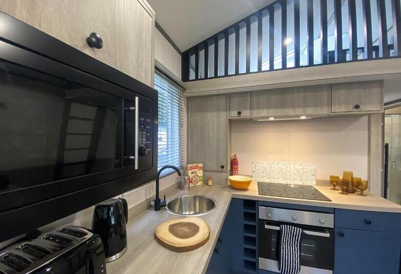 منزل غرفتين نوم, Ogwen Bank Caravan And Lodge Park