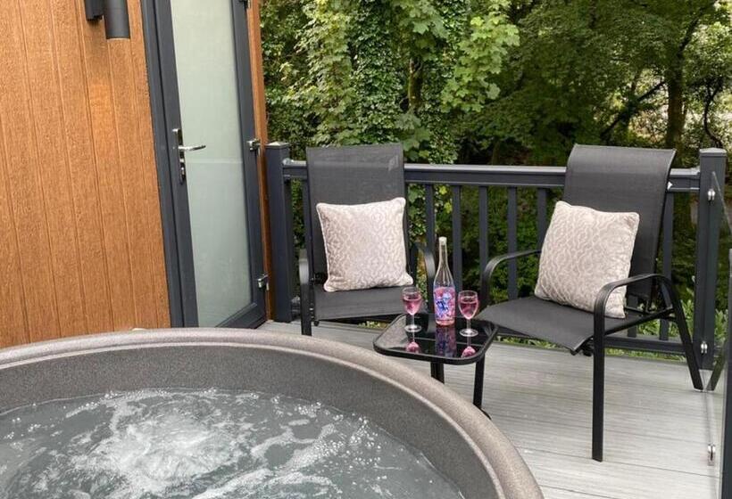 منزل 3 غرف نوم, Ogwen Bank Caravan And Lodge Park