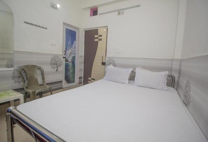 トリプルクラシックルーム, O Kanchanjanga Tourist Lodge