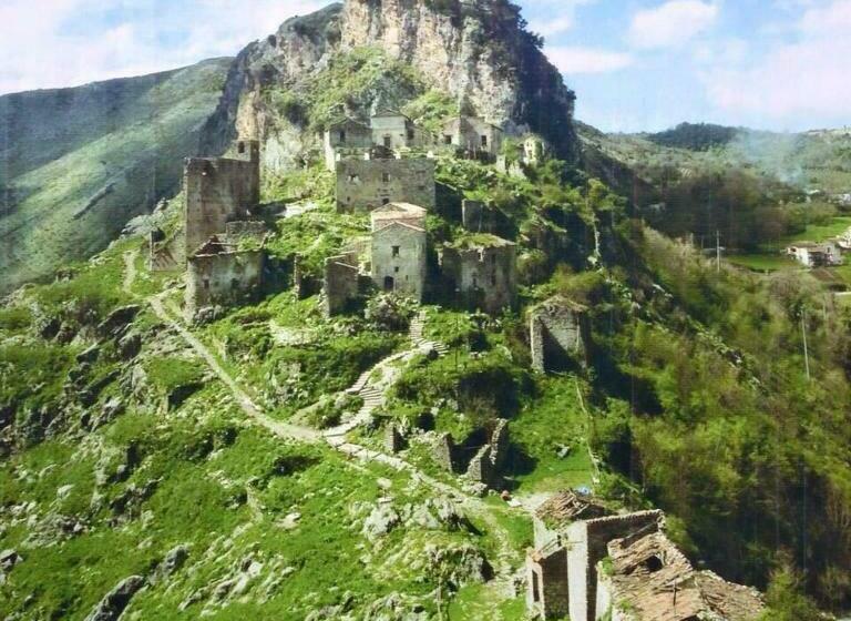 غرفة قياسية رباعية, La Valle Del Mingardo