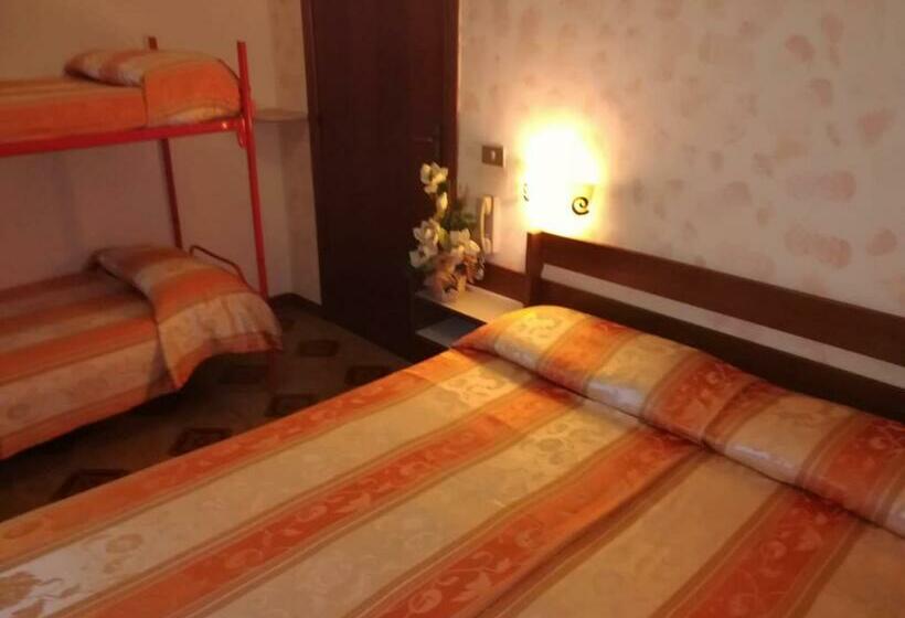 غرفة قياسية رباعية, La Valle Del Mingardo