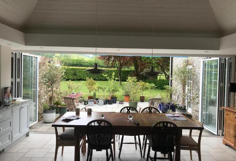 Enkelrum Trädgårdsutsikt, Charlton End   Goodwood Events