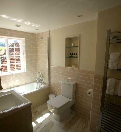 Deluxe Rum, Charlton End   Goodwood Events