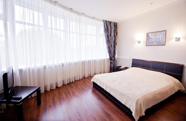 스탠다드 스튜디오, отель соборный