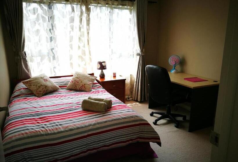 Quarto Estandar, Monique S Nth Shore Prvt Bthrom Air Con Tv茉莉卡独立卫浴空调屋4人