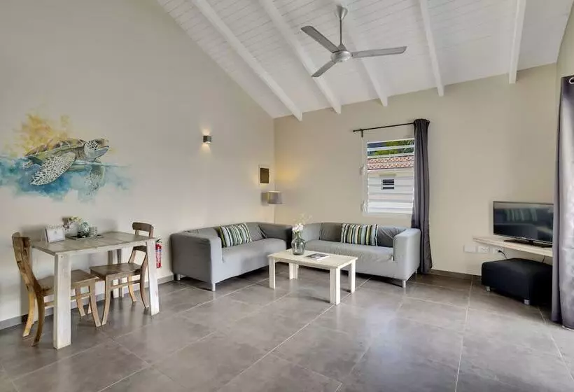آپارتمان 1 خوابه, All Seasons Apartments