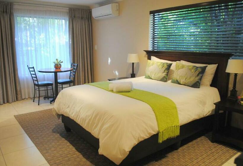 豪华套房, 6 On Morris Guest Lodge