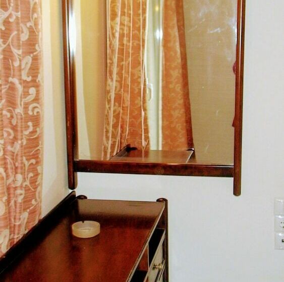 Quarto Estandar, Ambrosia